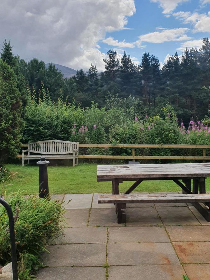 Cairngorm Lodge Youth Hostel Loch Morlich Extérieur photo