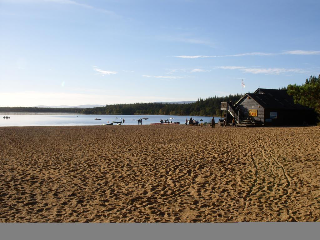 Cairngorm Lodge Youth Hostel Loch Morlich Extérieur photo